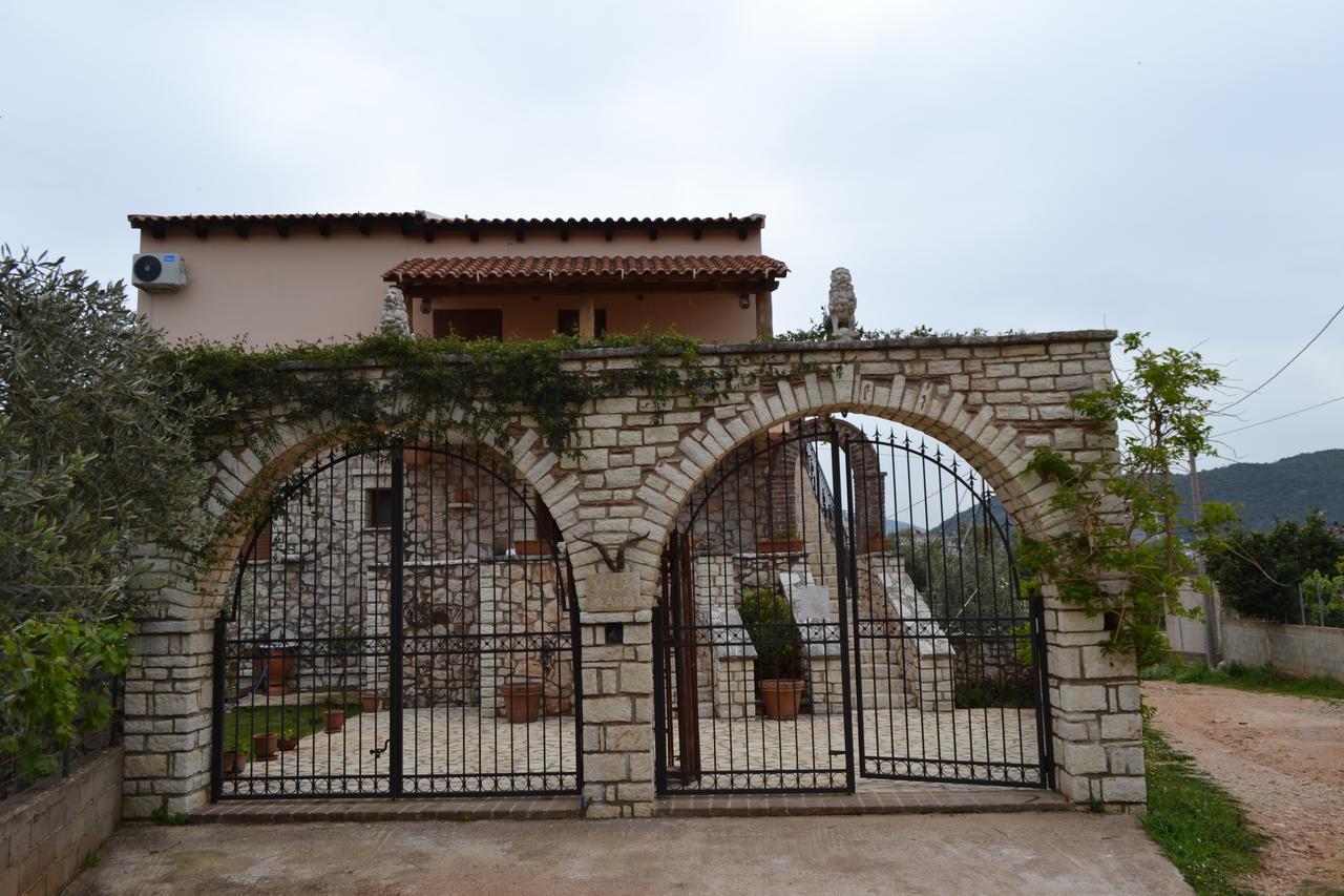 Villa Qarri 사밀 외부 사진